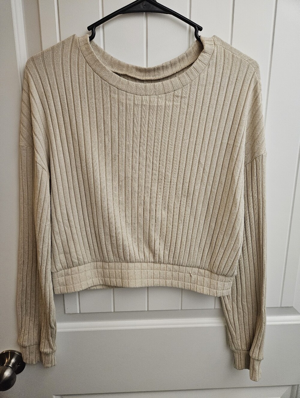 Gilly Hicks Ribbed Cropped Cream Sweatshirt